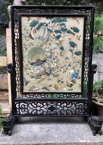 A BIRD AND FLORAL PATTERN EMBROIDERY SCREEN