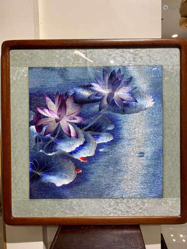 A LOTUS PATTERN EMBROIDERY