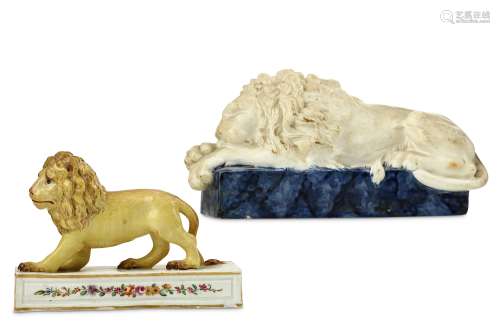 TWO CERAMIC MODELS OF LIONS