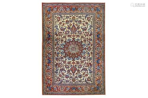 A VERY FINE ISFAHAN RUG, CENTRL PERSIA approx: 7ft.3in. x 4ft.9in.(221cm. x 145cm.) Very good colour