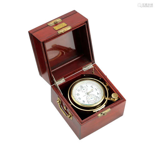 XPOHOMETP MOPCKON TV 25-07 1533-84  A modern Russian 56 hour marine chronometer