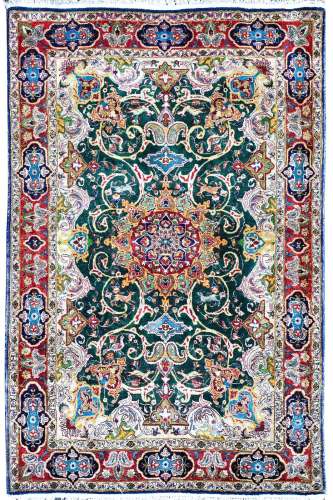 97 x 146xm An Agra rug