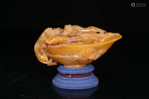 17-19TH CENTURY, A CHI DRAGON DESIGN OLD SHOUSHAN YELLOW CUP, QING DYNASTY