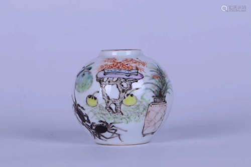 A OFFICIAL MAKING CRAB&FLORAL PATTERN FAMILLE WATER POT