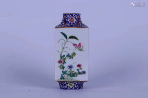17-19TH CENTURY, A FLORAL PATTERN VASE, QING DYNASTY