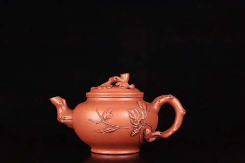 A SQUIRREL&FLORAL DESIGN YIXING PURPLE CLAY TEAPOT