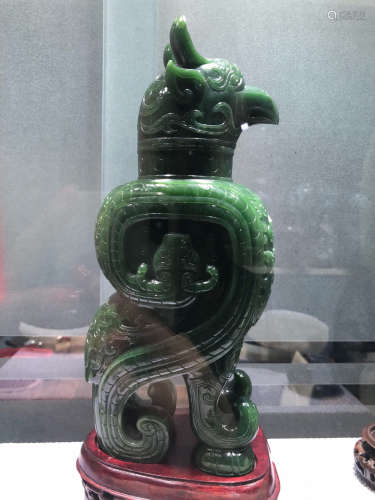 19TH CENTURY, A EAGLE DESIGN JADE WINE VESSEL, LATE QING DYNASTY