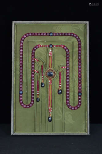 17-19TH CENTURY, A STRING OF COURT BEADS. QING DYNASTY