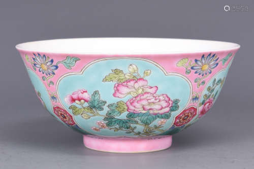 FAMILLE ROSE OPEN MEDALLION 'FLOWERS' BOWL