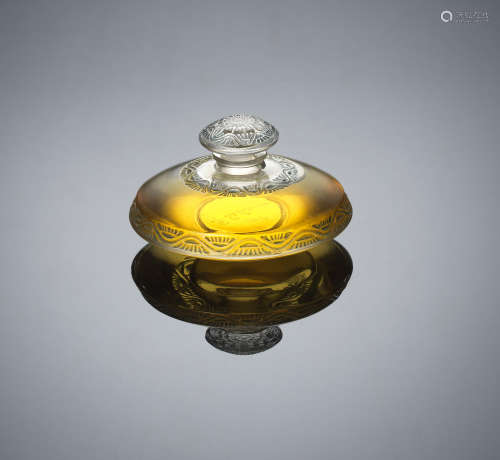A 'Lentilles' Scent Bottle and Stopper, designed in 1912 René Lalique (French, 1860-1945)