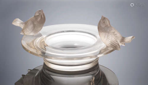 A 'Deux Moineaux Moquers' Bowl, designed 1930 René Lalique (French, 1860-1945)