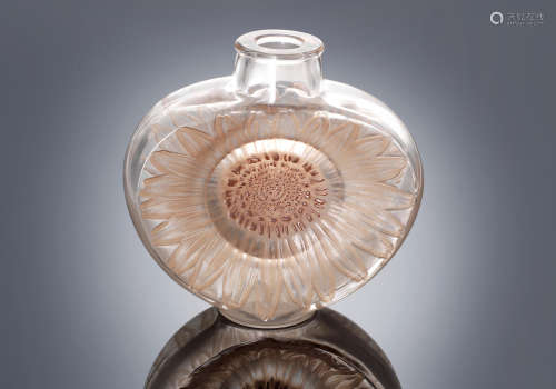 An Early 'Soleil' Vase, designed in 1913 René Lalique (French, 1860-1945)