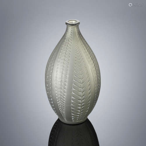 A 'Acacia' Vase, designed in 1921 René Lalique (French, 1860-1945)
