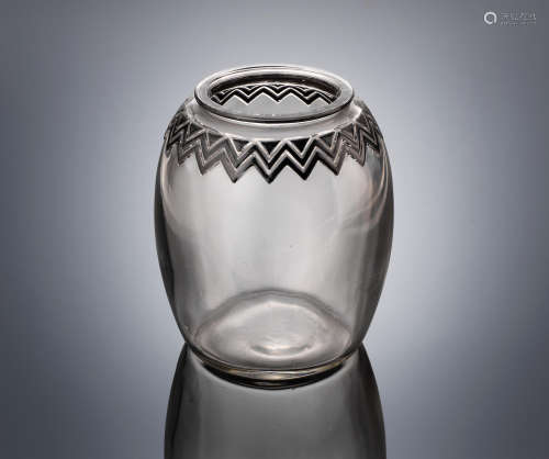 A 'Koudour' vase, designed in 1926 René Lalique (French, 1860-1945)