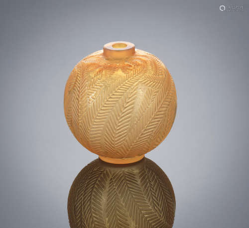 A 'Palmes' Vase, designed in 1923 René Lalique (French, 1860-1945)