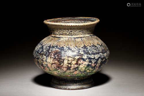 CLAYWARE JAR WITH PIGMENT