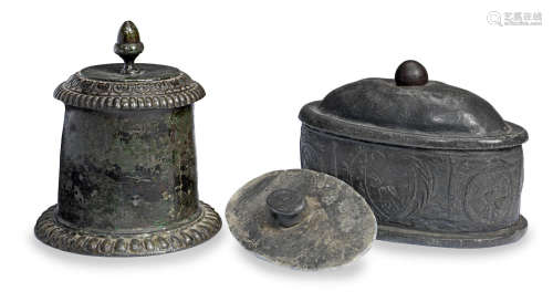 An early 19th century lead tobacco jar, Dutch/English