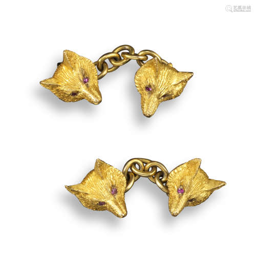 A pair of gold fox mask cufflinks by Alabaster & Wilson, realistically formed in 9ct yellow gold,