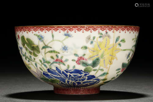 A MAGNIFICENT AND EXTREMELY DELICATE FAMILLE ROSE/ FA LAN CAI DECORATED EGG-SHELL BOWL