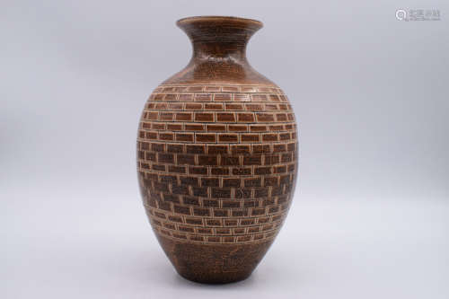 BROWN GLAZED 'CLAY WALL' VASE