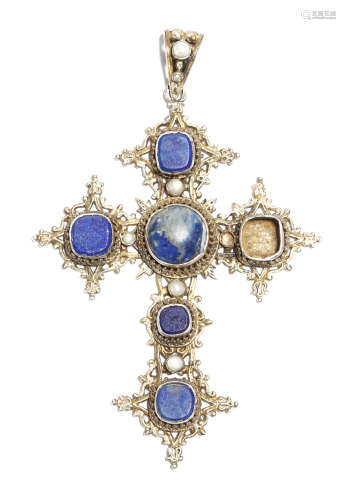 A late 17th century Spanish silver gilt and enamel pendant cross, inlaid with lapis lazuli cabochons