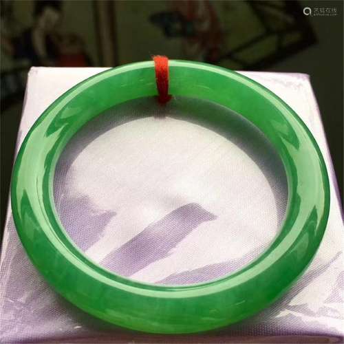 NATURAL JADEITE BANGLE