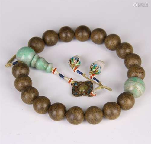 CHINESE AGALWOOD BEAD BRACELET