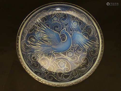 Pierre D'Avesn glass : An Art Deco Glass opalescent Charger C.