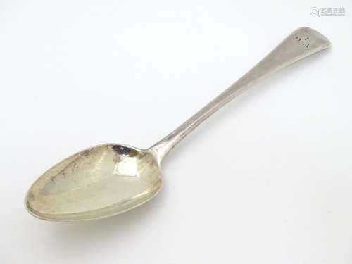 A Geo IV Old English Pattern silver tablespoon hallmarked London 1822 maker William Bateman 8 3/4