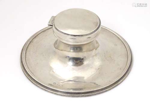 A silver capstan formed inkwell hallmarked Birmingham 1927 maker William Hutton & Sons Ltd 6
