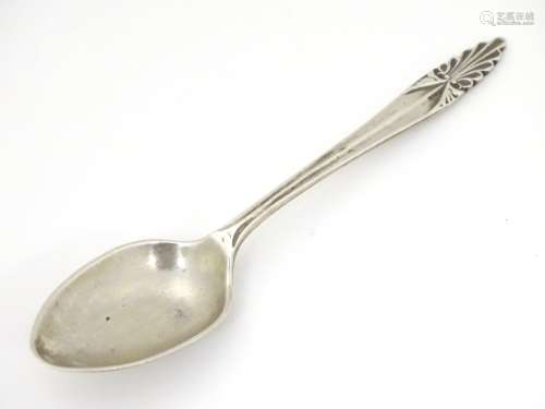 A silver teaspoon hallmarked Sheffield 1941 maker Deakin (Silversmiths) Ltd.