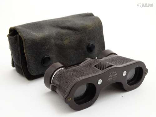 Ker-Shaw : A pair of pigskin leather cased Bakelite theatre / opera glasses cased binoculars.