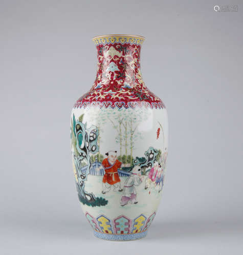 Chinese famille rose porcelain vase, Qianlong mark,