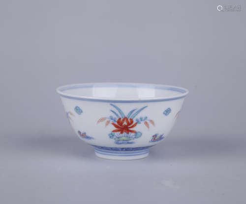 Chinese Doucai porcelain bowl, Qianlong mark.