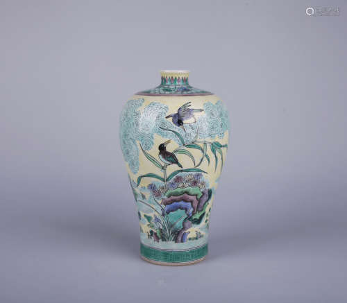 Chinese Sancai porcelain Meiping vase, Chenghua mark.
