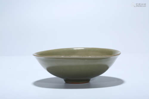 Chinese Yao Zhou ware porcelain bowl.
