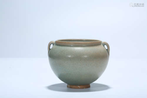 Chinese Jun ware porcelain jar.