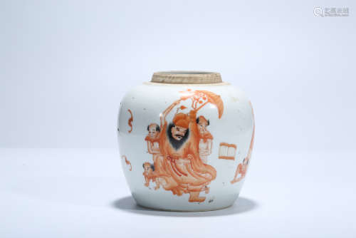 Chinese iron red decorated porcelain jar, Late Qing dynasty.