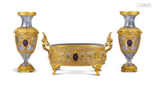 约1880 年 法国 十九世纪铜鎏金餐桌中央装饰 （三件套）