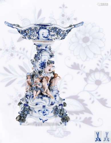 约1815-1860年 德国 梅森MEISSEN出品 青花陶瓷立式装饰果盘