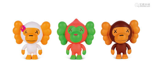 KAWS（b.1974） 2005年作 米罗猴 （一组三件） 彩绘乙烯基塑料