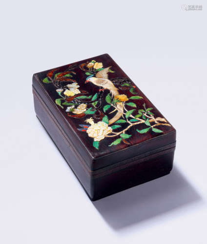 清乾隆 紫檀嵌百宝绶带鸟海棠纹长方盒