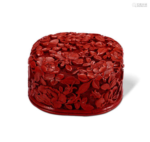 清乾隆 剔红花卉纹方盒