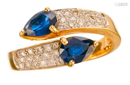 Yellow gold ring set with 2 pear shaped sapphires ...
