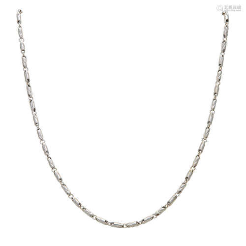 BULGARI Gliederkette,WG 18K, L: 58 cm, Fantasiemuster, leichte Tragespuren.Gewicht 24,1gLegierung