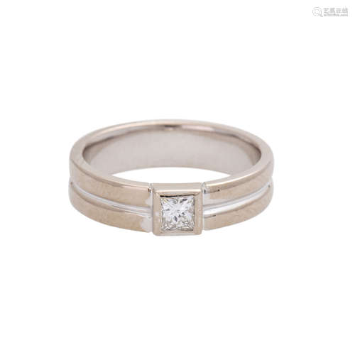 Ring mit Princess-Diamant 0,25 ct(grav.), GW (K) / VVS, WG 18K, RW 56, leichte Tragespuren.Gewicht