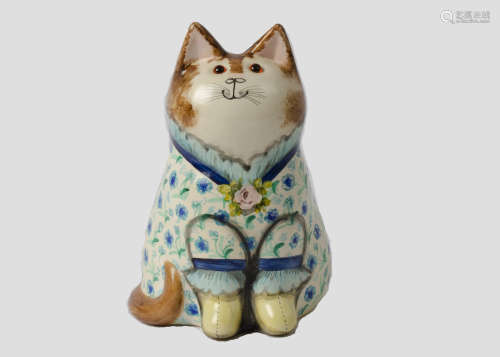 A Joan and David de Bethel of Rye Sussex pottery model of a cat, glass eyes, 1997, pattern 6003,