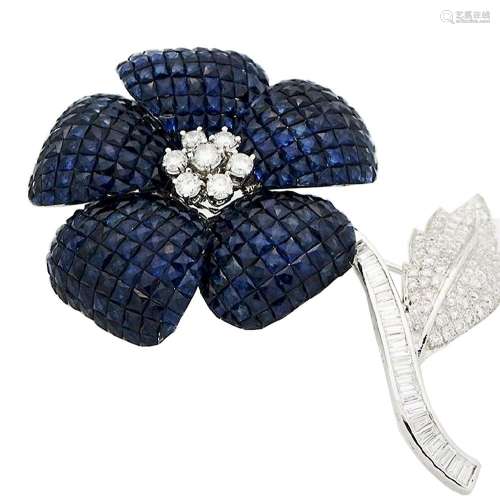 AMAZING 18k W Gold 3.5tcw Diamond & Sapphire Flower Pin