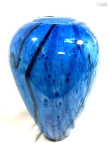 GORGEOUS SHADES OF BLUE TALL ART GLASS DECO VASE