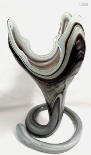 STUNNING LAVENDAR SWIRL VINTAGE ART GLASS DECO VASE